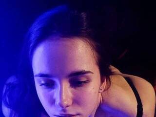 Chat video erotic -Angry-Fox-