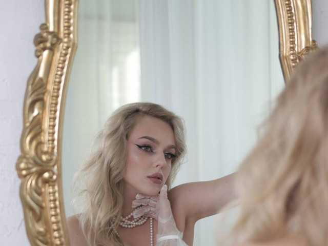 Fotografie a profilului -Arisha-