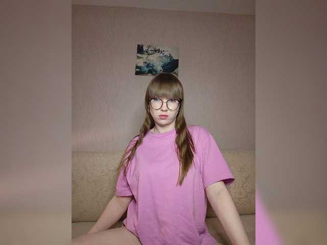 Fotografii LilyCandy Welcome to my room. My name is Julia. Don't forget to put love and subscribe *In addition to privates, I go to a group (60tknmin). The strongest vibration is 222tkn