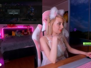 Fotografii __Cristal__ Hi. I'm Alice)Support in the top 100, please)Lovense in mу - work frоm 2tk! 20 tk - random, the most pleasant 2222 - 200 ces fireworks, cute cmile 22, show ass - 51, Ahegao 35, squirt 800.