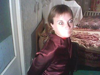 Capturi de ecran de difuzare 1helena
