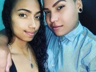 Chat video erotic 2hotbunnies4u