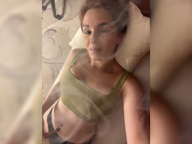 Capturi de ecran de difuzare 1_Aariella_1