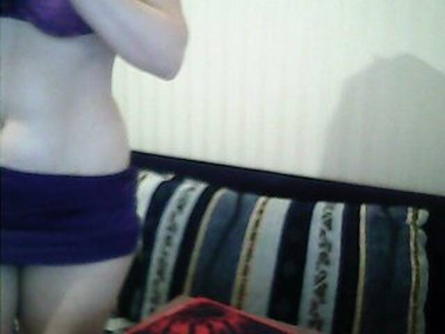 Capturi de ecran de difuzare Abbi-love