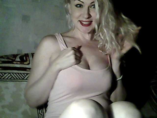 Capturi de ecran de difuzare Abbi-love