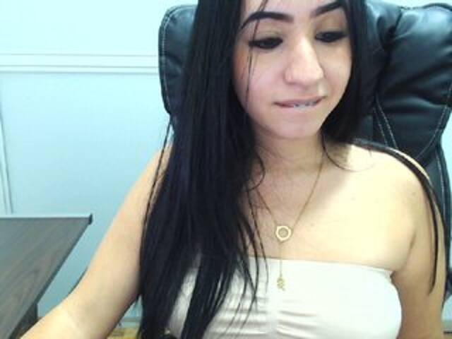 Capturi de ecran de difuzare Abrillavin