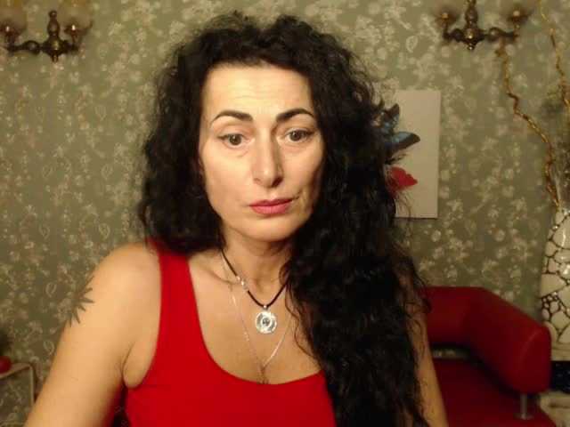 Capturi de ecran de difuzare Abudabiz