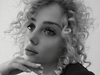 Chat video erotic AdeleKya