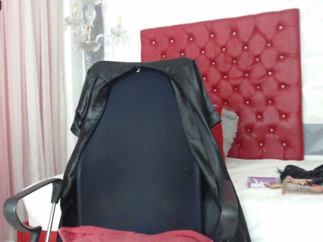 Capturi de ecran de difuzare AdeleMilf