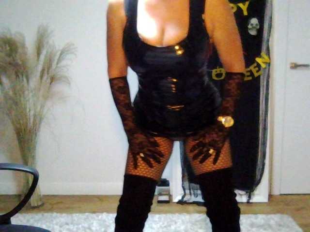 Fotografii AdeleMILF69 top off 200 tkns,PVT's on,lovense on, squrting show , striptease and more