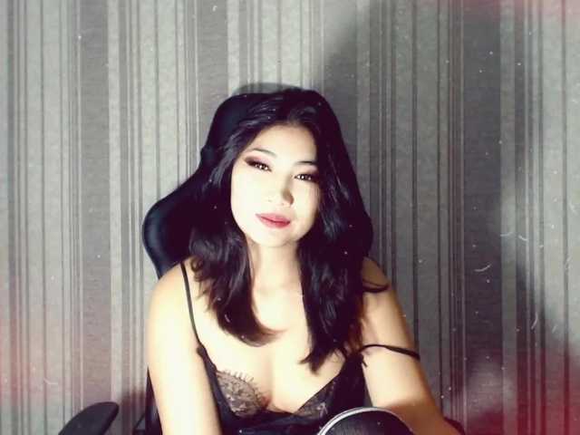 Fotografii adellasweety #cum show#get naked#sguirt#asian play with pussy