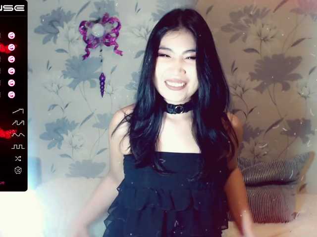 Fotografii adellasweety #cum show#get naked#sguirt#asian play with pussy
