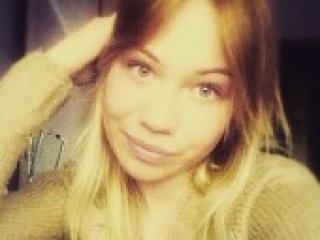 Chat video erotic adelyna