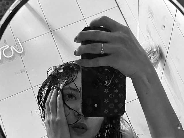 Fotografie a profilului Adri-curly