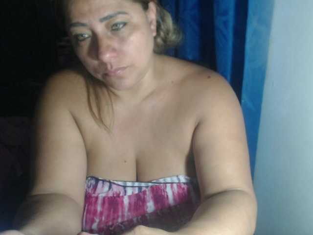 Capturi de ecran de difuzare adrianamilf44