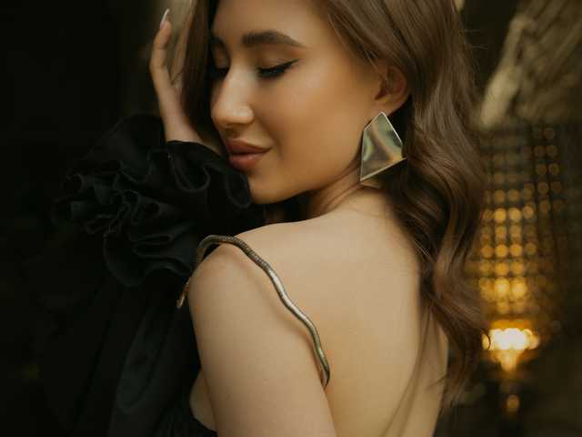 Fotografie a profilului Afffiiina