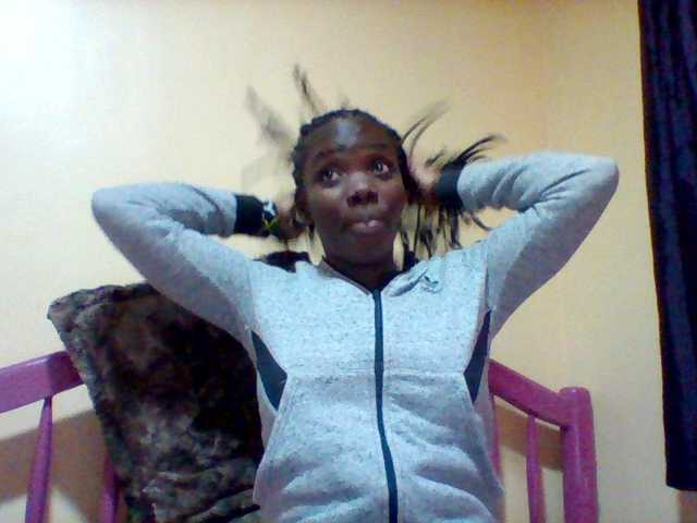 Capturi de ecran de difuzare africanqueen2