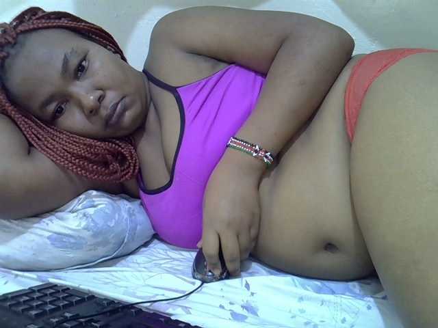 Capturi de ecran de difuzare africanqueen2