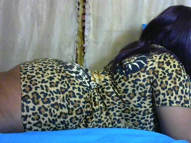 Fotografii AfricanRuby SHOW ME LOVE 10*STAND 10*BLOW JOB 40*FLASH TITS 50*FLASH ASS 60*FLASH PUSSY 80*DILDO PLAY PUSSY 150*