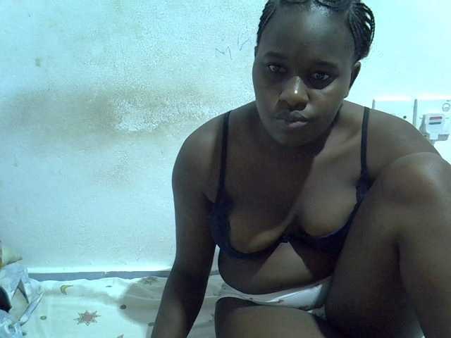 Capturi de ecran de difuzare Africansexxy