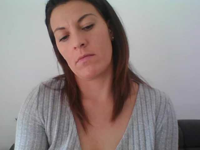 Capturi de ecran de difuzare AimeLeSex1