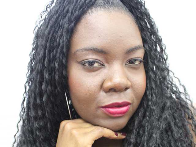 Fotografie a profilului aisha-ebony