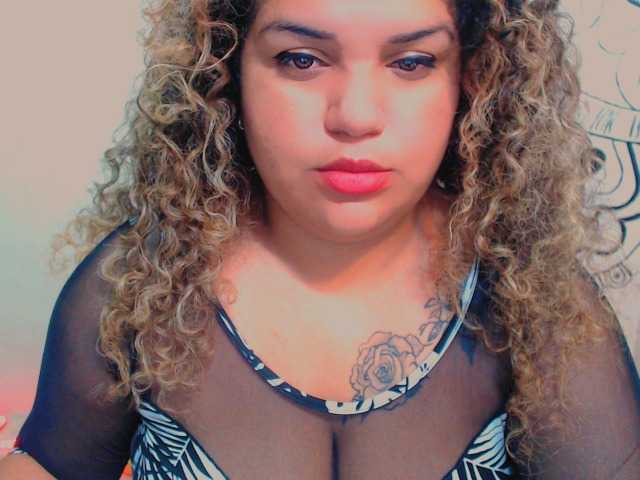 Capturi de ecran de difuzare aishaaovit