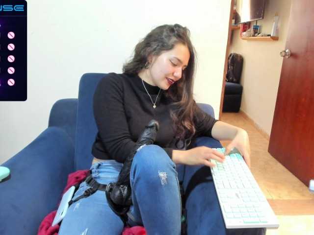Capturi de ecran de difuzare aitana-collins