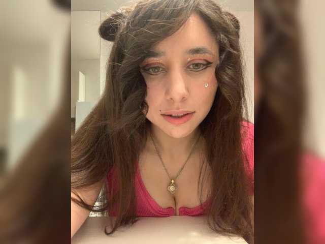 Capturi de ecran de difuzare AkiraAi