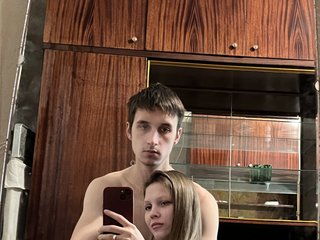 Chat video erotic AkiraKaryn