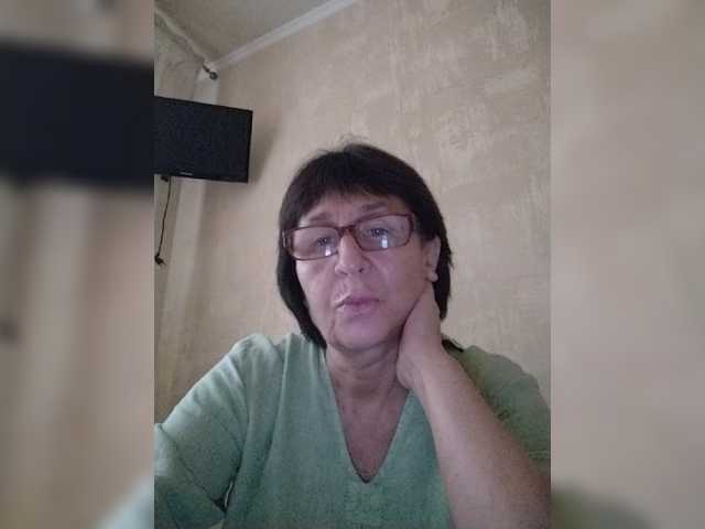 Capturi de ecran de difuzare AlbinaXPretty