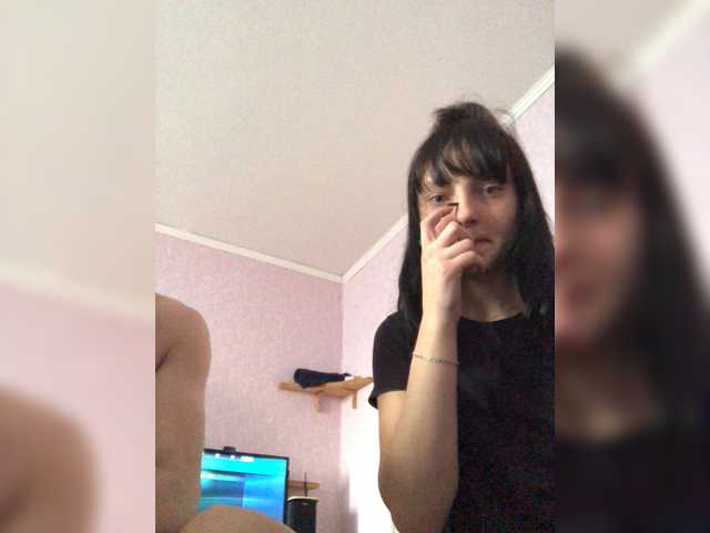 Capturi de ecran de difuzare Alex_and_Lika