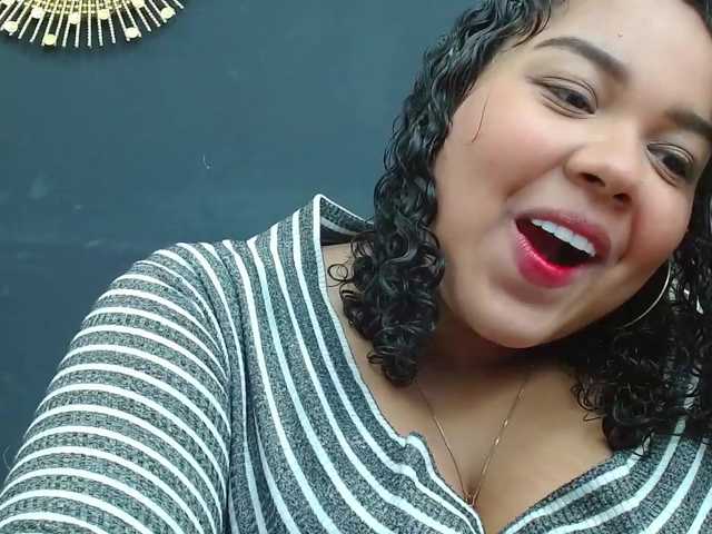 Capturi de ecran de difuzare AlexaStone1