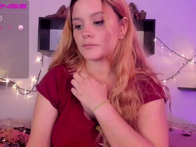 Capturi de ecran de difuzare AlexiaFisher