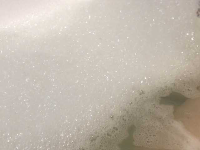 Capturi de ecran de difuzare Alianakiss