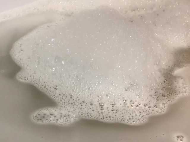 Capturi de ecran de difuzare Alianakiss