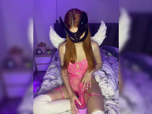 Capturi de ecran de difuzare Alice_Bestie
