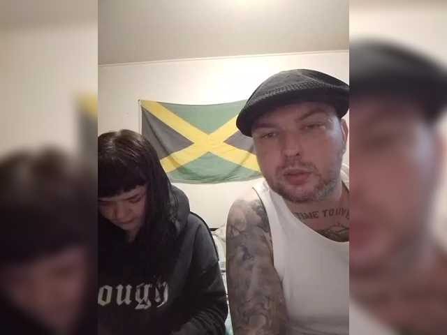 Capturi de ecran de difuzare AliceFoxy777