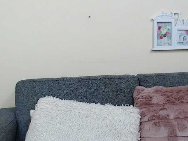 Capturi de ecran de difuzare AliceGracee