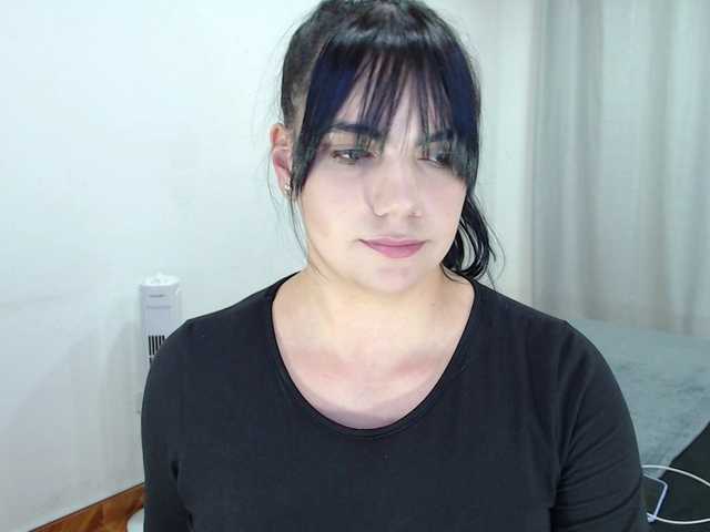 Capturi de ecran de difuzare AliceRoss