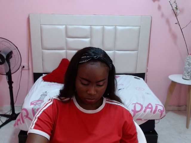 Capturi de ecran de difuzare AliceSmith1