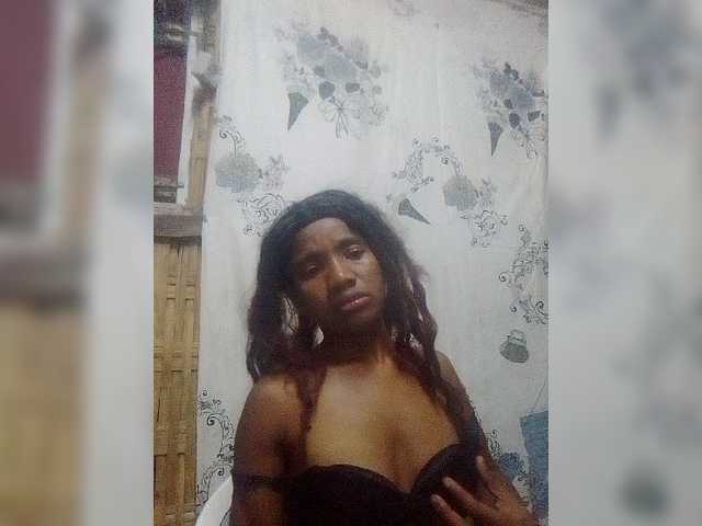 Capturi de ecran de difuzare Alicia7