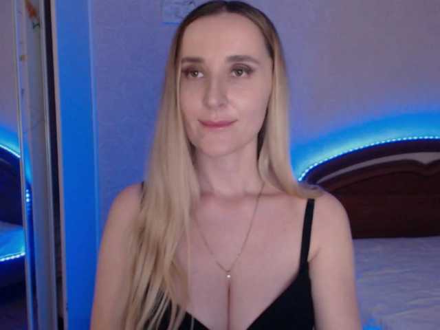 Fotografii Alina-Lovely Hey I am Alina!Lovense on,works from 10 tk. c2c 40 tk . Clic love. HELP ME PUT MY CAMSCORE HIGH TIP 2 TK MANY TIMES HELP ME WITH TOP TIP ME 100 TK