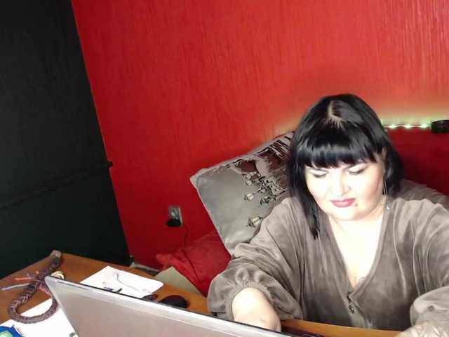 Capturi de ecran de difuzare AliraDom