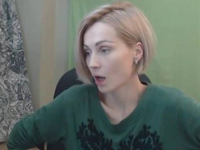 Capturi de ecran de difuzare AlishaTop