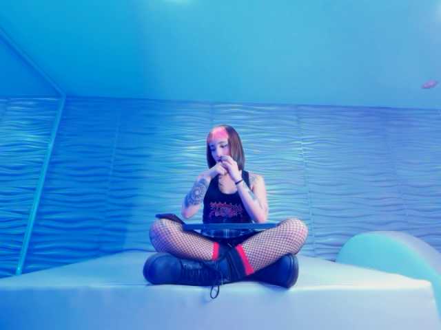 Capturi de ecran de difuzare AlliceBlue