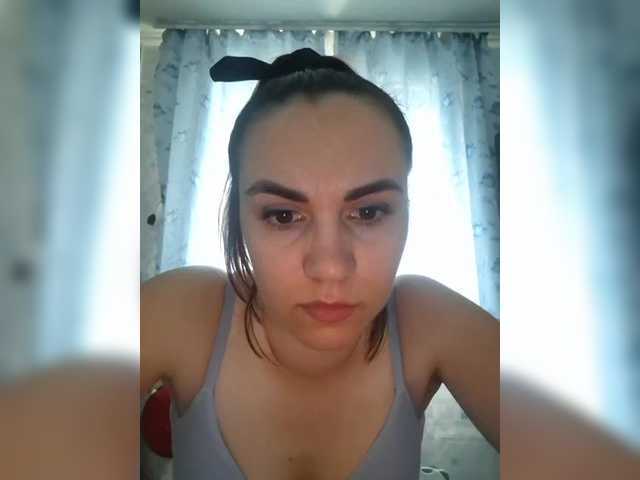 Capturi de ecran de difuzare Alyona-3a