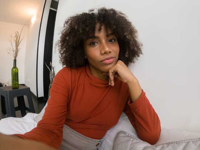 Chat video erotic Alyssa-latin1