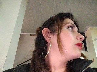 Chat video erotic Alysson-1
