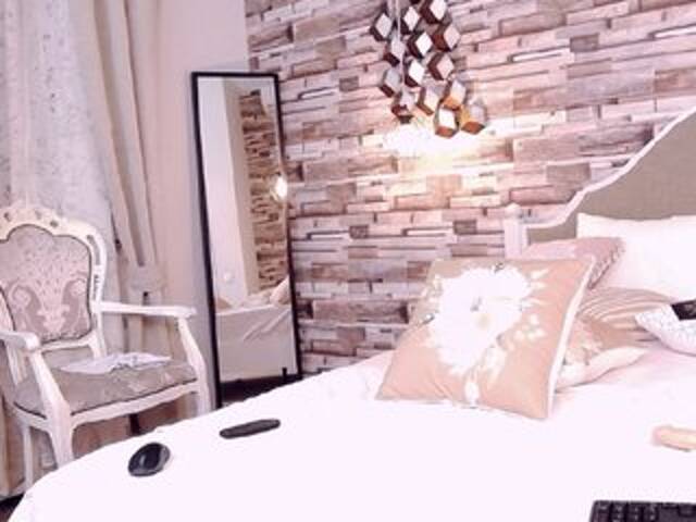 Capturi de ecran de difuzare AmeliaAngel